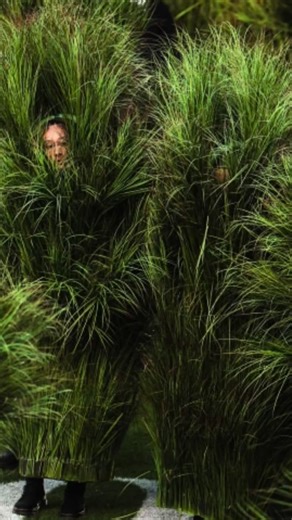 Mila Saulė Kliučinskaitė on Instagram: "Žmonės krūmai ir už kiek galima nusipirkti Bad Bunny Super Bowl marškinėlius #badbunny #superbowl #lietuva #lithuania"