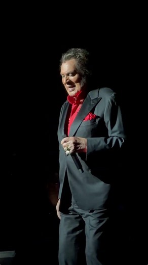 Engelbert Says, ‘I’m Really Happy" #engelbert #celebrationtour #90yearsyoung #liveconcert