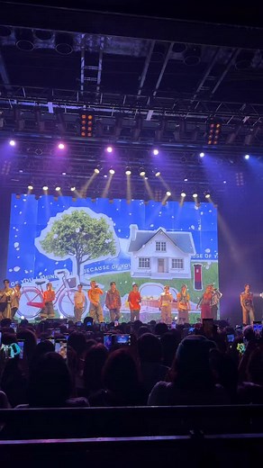 35K views · 1.7K reactions | #BUS_SAWASDEEKRUBTOKYO で、僕たちの番組「バッシング・ジャパン（BUSSING JAPAN）」の日本語版主題歌「boys just wanna be boys - Japanese Version」を披露しました！ 8月16日21時（日本時間）から、音楽配信サービスでぜひ聴いてくださいね #BUS_boysjustwannabeboysJP #konnichiwa_BUSdesu #BUSbecauseofyouishine | BUS because of you i shine | Facebook