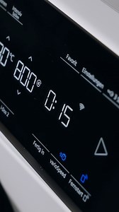 100K views · 122 reactions | Wasche doch einfach! Ein Knopfdruck und du kannst dich zurücklehnen – nach einem anstrengenden Lauf einfach das Beste.​ Die iQ700 bietet vielfältige Programme, die sich an deinen Bedürfnissen orientieren, unter anderem das super15' Programm für deinen Schnellwaschgang. ​ #siemenshome #enjoysiemens #sportkleidung #waschen #wäschepflege | Siemens Home | Facebook