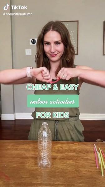 CHEAP & EASY INDOOR ACTIVITIES FOR KIDS! This is great mom and dad hack for keeping your children entertained on a rainy day! #momsoftiktok #momhack #lifehack #fyp