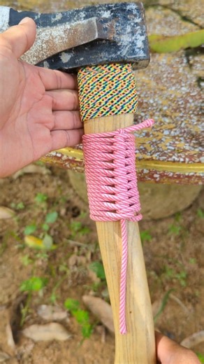 38K views · 265 reactions | Rope Paracord Twisting Knot. #knottutorials #knotsforclimbing #masterknots #ropecoilingknot #ropehacks #SmartTip #idea #tools #fblifestyle #RopeDIY | Weekofknots | Facebook