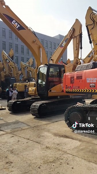 #excavator #CAT320CL#used 卡特挖掘机全球出口，为客户现场试车