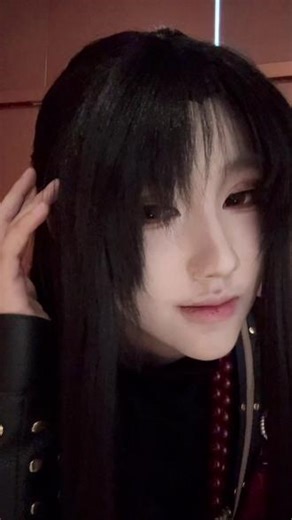 长老…断罪榜刷到你咯…𿙁️长老…断罪榜刷到你咯…𿙁️长老…断罪榜刷到你咯…𿙁️#三更天 #燕云十六声 #cos 逛展太热热热热热了就摘了这个密不透风的手套啊啊#致歉一切 #上热门 @DOU 小助手 @DOU 上热门