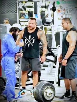 ANATOLY Use 32kg Mop in a GYM #gym #prank #fitness #funny