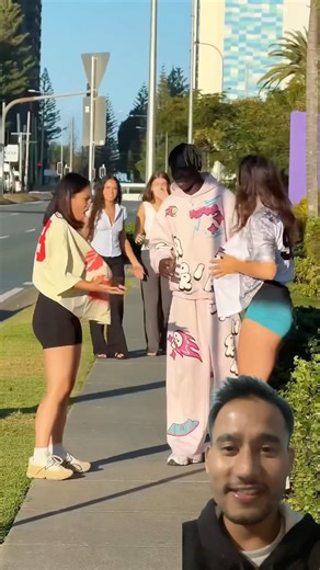 Cute girl pranks🥰|| #prank #funny #comedy #shorts