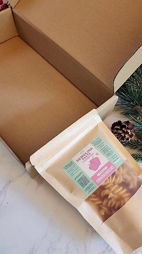 Give healthy treats from The Ruby Pantry this Christmas! Every box comes with 4 healthy vegetable pastas. We also offer gluten-free, keto, baby-safe products. To order visit: https://linkpop.com/therubypantry For bulk or custom orders, send us a message. #christmasgifts #corporategiveaways #curatedgifts #eventsph | The Ruby Pantry PH