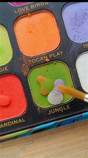 making a droplet #water #makeuptutorial #slime #makeup #painting #popping#droplets