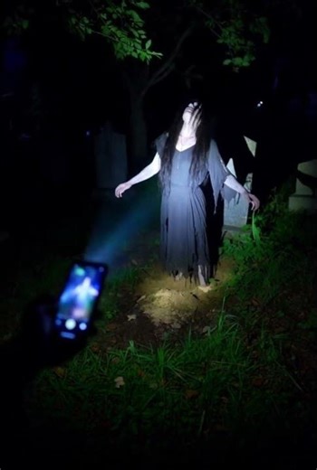 She's Possessed By The Grave! 😈 Haunted Cemetery Encounter