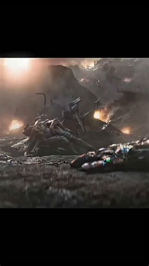 Corona on Instagram: "1997년 개봉한 영화 Titanic은 잭과 로즈의 운명적인 사랑 을 통해 비극 속에서도 오래 남는 감정의 깊이를 보여주는 작 품입니다. 화려한 연출보다 인물의 감정에 더 집중한 제임스 카메론 감독의 스타일은 지금 다시 봐도 묘하게 가슴을 울리 죠. 배가 침몰하는 장면이 아닌, 두 사람이 서로를 바라보던 순간들이 더 강하게 기억에 남는 영화이기도 합니다. 이 감정을 완성해주는 곡이 바로 셀린 디온의 *”My Heart Will Go On”*입니다. 처음 들으면 잔잔한데, 어느 순간 자연 스럽게 가슴이 벅차오르는 느낌을 줍니다. 특히 후반부의 고 조되는 보컬은 영화 속 잭과 로즈의 마지막 장면과 겹쳐지면 서 괜히 마음이 서늘해지기도 하고요. 많은 분들이 “이 노래 가 나오면 왜 그 장면이 자동으로 떠오르는지 모르겠다”고 말 하는데, 그만큼 영화와 음악이 자연스럽게 얽혀 있는 곡입니 다. 1998년 아카데미 주제가상을 비롯해 여러 상을 휩쓴 건 단