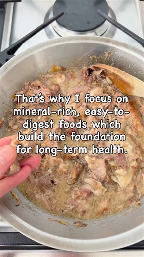 👶 What your baby eats now shapes more than you think. 💛 Comment BABY if you’d like a simple, realistic plan for nourishing first foods. So much of your baby’s health begins in the gut, it’s where nutrient absorption and the foundations of the immune system begin. That’s why I focus on real, traditional foods, rich in minerals, fats, and gentle on digestion. They do more than fill tiny tummies; they support growth, mood, and overall wellbeing. This is exactly what I help you with - creating a c