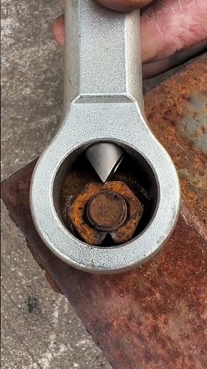 rusty nut cutting tool high performance hardware tools good tools #shortfeed