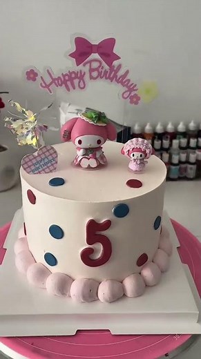 Satisfying Cake Decorating: My Melody & Crayon Shin-chan Birthday Cakes! #cakedecorating