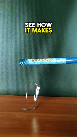 Watch the Fly Stick Make Foil Jump!#PhysicsExperiments #DIYScience #StaticMagic