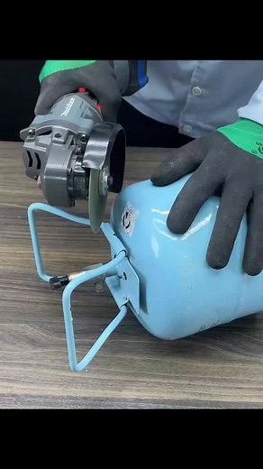Dans cette vidéo, je vous présente le poêle à huile usagée le plus efficace que j'aie jamais construit #astuce #fabrication #invention #astuces #idea