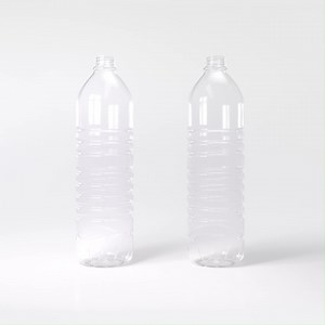 Ever wondered what we mean when we say the BUFF Coolnet UV is made out of recycled plastic bottles? Here is a layman stop motion. Check out BUFF Coolnet UV at www.adventuras.in! Use #BuffIndia for a feature! #LiveMoreNow | BUFF