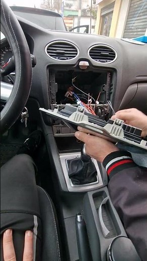 installing radio android 11 in Ford focus 2010.