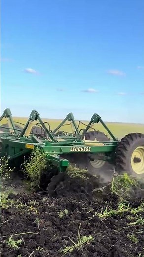 PURE JOHN DEERE POWER🚜 #agriculture #tractor #farmmachinery