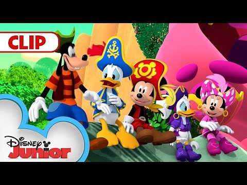 Welcome to Giant Crab Island! | Mickey Mouse Funhouse | ‪@disneyjr‬