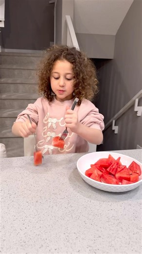 Sierra teaches Rhia food is for eating not playing