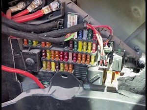 Where are the fuses located in the BMW 5 Series E60?