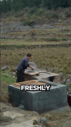 How This Ancient Method Turns Simple Pulp Into Perfect Paper 📜