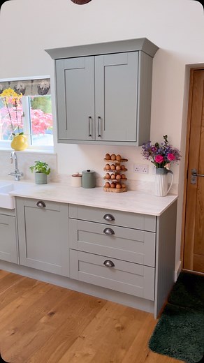 💚 COUNTRY SHAKER 💚 From design to reality, another kitchen comes to life. This beautiful shaker kitchen in French grey and ivory is timeless and elegant. #kitchendesign #cornwall #design #kitchensofinstagram #kitchen #kitchenremodel #resin #country #farmhouse | Blueprint Kitchens