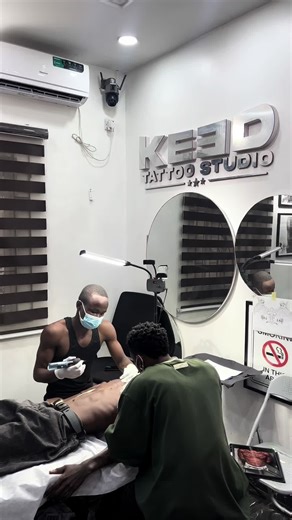 Oh yeah we cooked tha thing!!! Beautiful @rugerofficial chest piece re-created by me and my homeboy @lisius_ink at KEED TATTOO STUDIO (KTS) Ughelli. Rate !! 🎧 @rugerofficial Jay jay !!#portrait #tattooartist #legtattoo @Da Ruger gon screw u