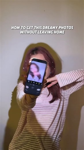 Rose Zhang on Instagram: "How to get this dreamy selfie at home . #photoideas #photoinspiration #posesparafotos #selfie #homephotoshoot"