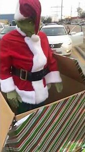 How Famous Amos Stole Christmas #TheGrinch #merrychristmas