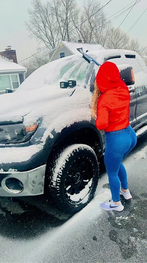 Snow Removal Tips: Clean Your Truck Efficiently