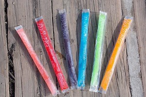 This Is How to Open Freeze Pops Without Scissors