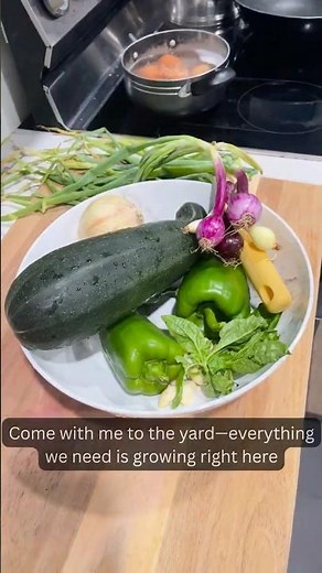 Garden-Fresh Zucchini Stir-Fry 🌱 | From Yard to Pan