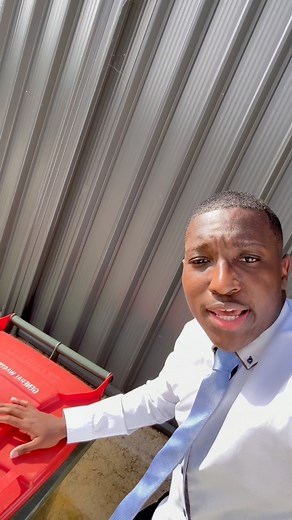 THE RED BIN NEEDS TO GO BACK TO BEING COLLECTED WEEKLY! It's what locals are telling me and If you agree, send me an email, so l can raise this at council: cr.mbano@rockingham.wa.gov.au | Dylan Mbano