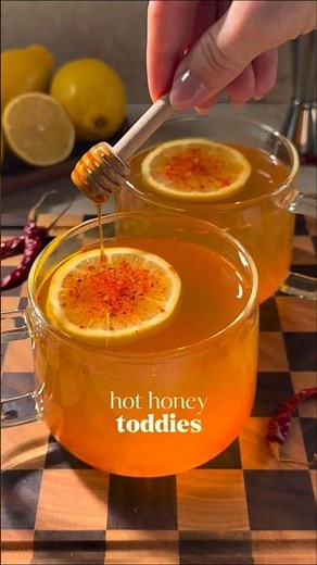 Hot Honey Toddy Recipe 🍯🥃 Cocktail Weekend #cocktails #bourbon #hottytoddy #winterdrinks #hothoney