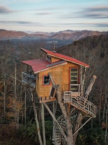 575K views · 9.9K reactions | Take your stay to new heights! 50ft to be exact   Raven Rock Treehouse  Instagram.com/swopefamilyadventures Learn more about our rentals: linktr.ee/ravenrockmountain | Raven Rock Mountain | Facebook