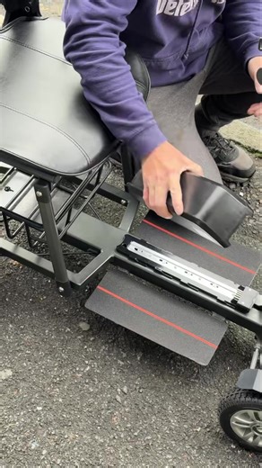 48K views · 211 reactions | Up for auction is a mobility scooter , fully working , light weight starting price of £80 , bidding to end Sunday evening at 9pm with a soft finish 26/10/25 #mobility #mobilityscooter | waterfoot auction | Facebook