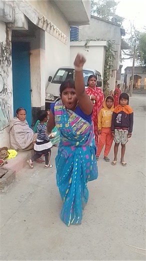 ladki deewani Lage #shorts #dance #youtubeshorts