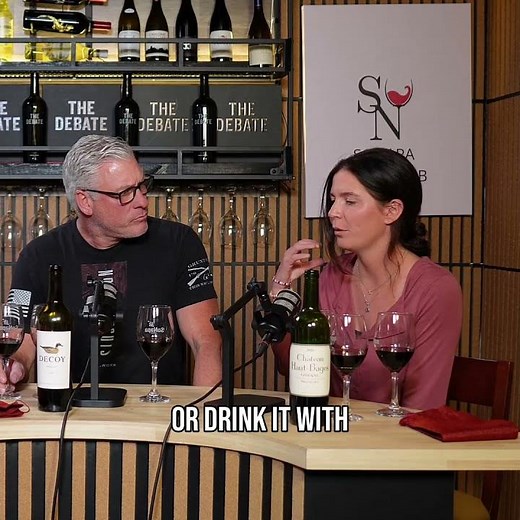 Discover the Versatile Merlot: Wine Pairing Secrets Revealed! #shorts