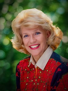 Obituary: Nancy Cooke de Herrera