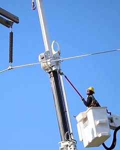 31 reactions | Introduction to Hot Stick Operations in action!...