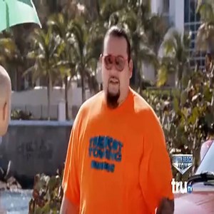South Beach Tow S01 E12 - Sand in the Face | Save Life