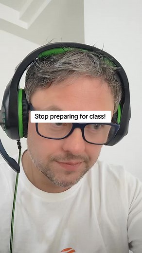 Online English teachers, stop preparing for classes! storyboardthat.com #storyboardthat #english #teachertraining #esltips #onlineenglishteacherexplainingwhyyoushouldntprepareforclasses #teachingonline #teachingtips #education #English #onlineenglishteacher #freeenglishteachinglessons