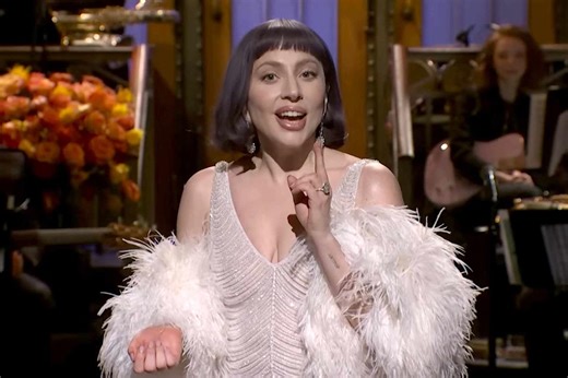 Lady Gaga mocks her controversial 2013 “SNL” performance with R. Kelly, jokes that it 'aged amazingly'
