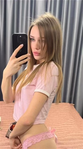 СТИЛІСТ | ТИПАЖ ЗОВНІШНОСТІ | КОЛЬОРОТИП | ЛУКБУК on Instagram: "Як один колір, але різний відтінок може відігравати на зовнішності"