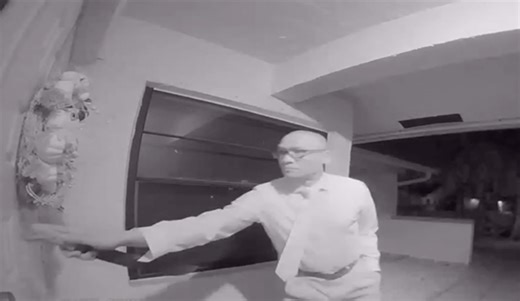 Watch mysterious man with machete ding-dong ditch on Florida homes