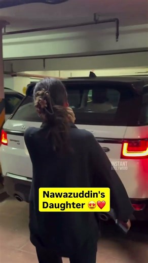 Nawazuddin Siddiqui's daughter Shora Siddiqui spotted at Andheri❤️ #shorts