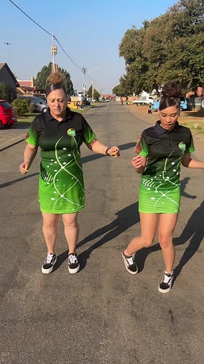 Hilarious Blooper: My Cool Mom's TikTok Talent!