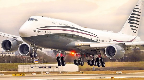 Watch 28 VIP and military aircraft arrive for the Munich Security Conference