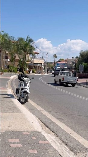 Walking along the shopping street of Platanias 🇬🇷 Platanias, Greece 🇬🇷 #shoppingplatanias #greek